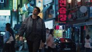 Noah Centineo plays Owen (Image via Netflix)